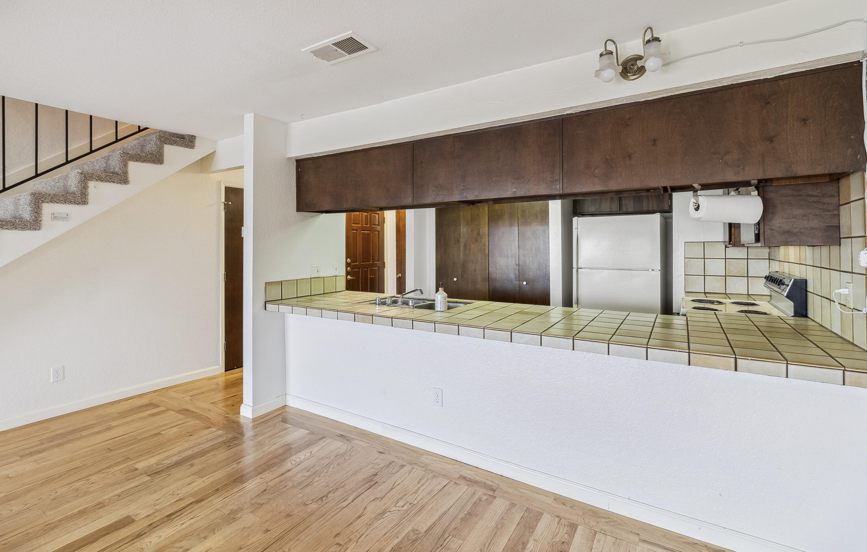 1959 Bechelli Lane Redding, CA 96002 - Photo 12 of 46 Dining