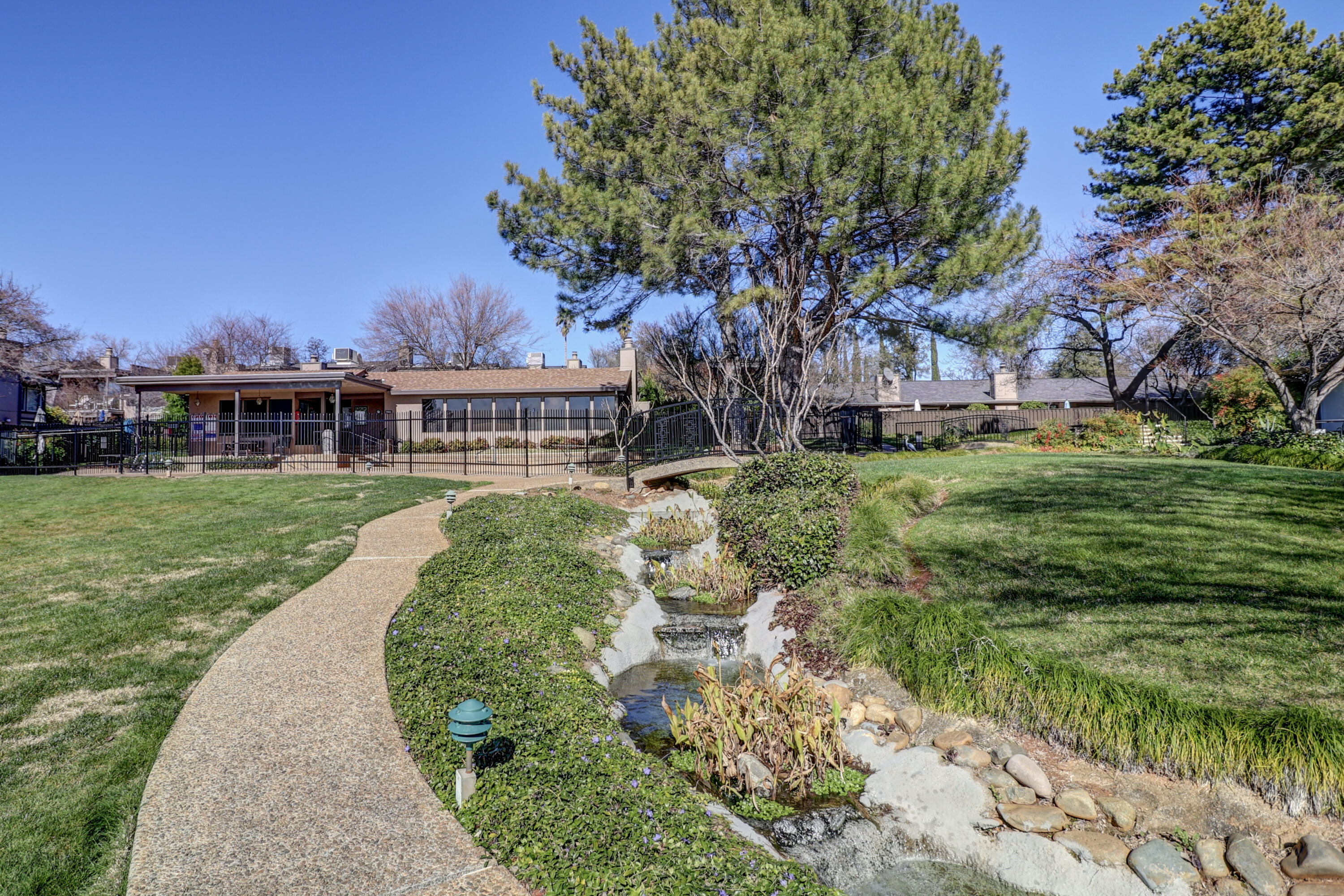1959 Bechelli Lane Redding, CA 96002 - Photo 29 of 46 The Bluffs Community