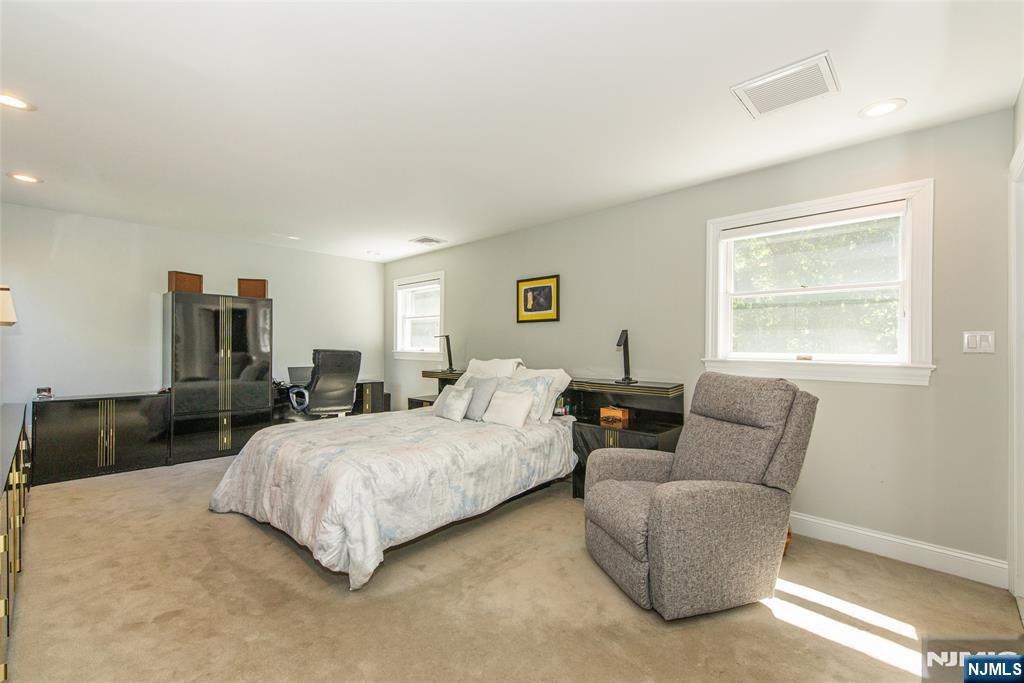 18 Teak Road Wayne, NJ 07470 - Photo 17 of 28
