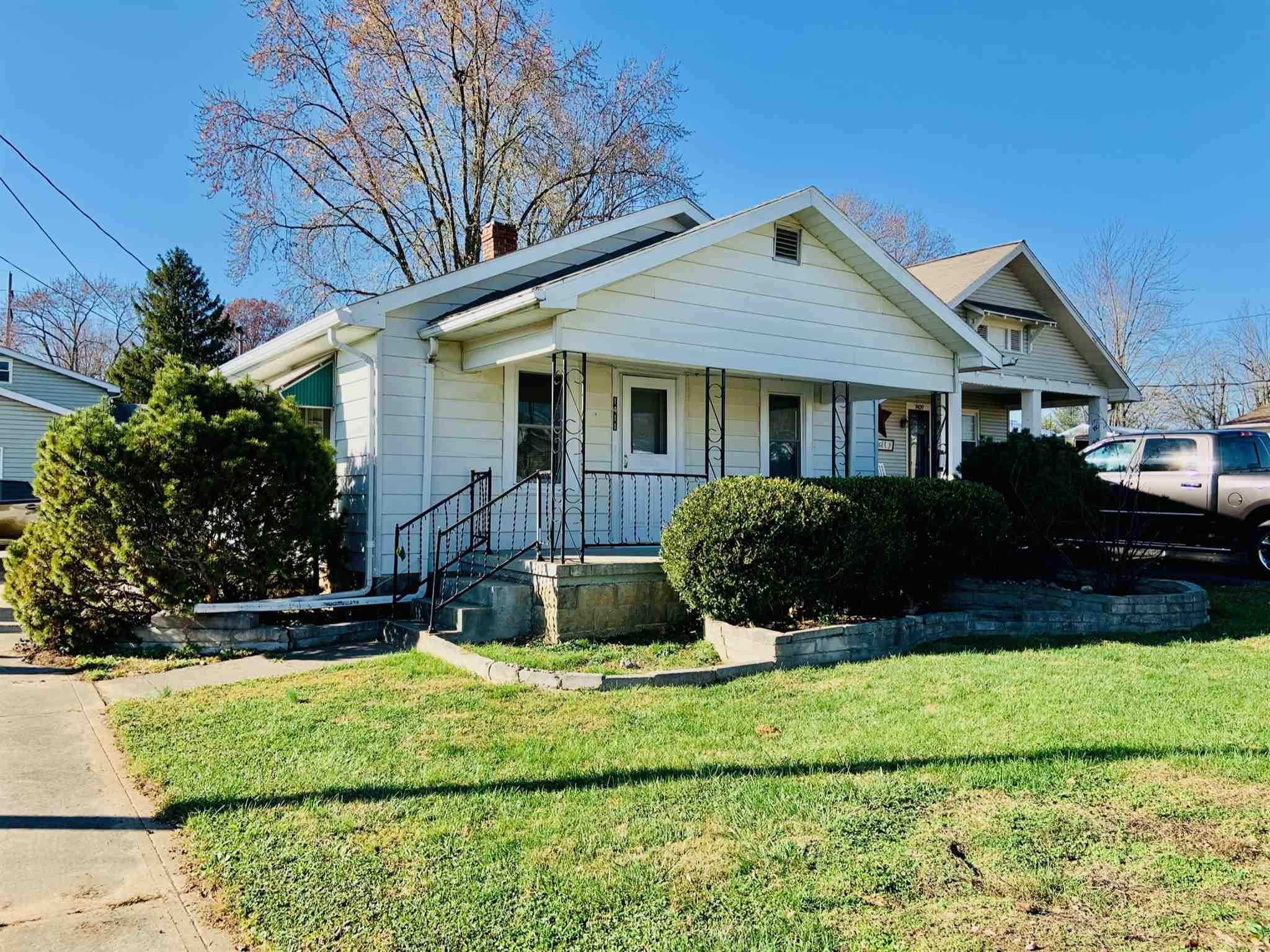 1411 Hillcrest Road Bedford, IN 47421 - Photo 1 of 28 Gallery Image 1