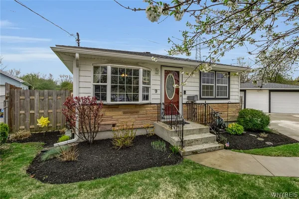 $199,900 | 9 Smith Drive, Lackawanna, NY 14218
