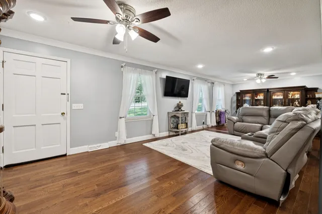 $339,999 | 106 Dogwood Circle, Waverly, TN 37185