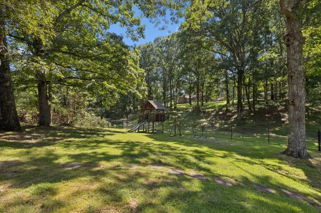 $339,999 | 106 Dogwood Circle, Waverly, TN 37185