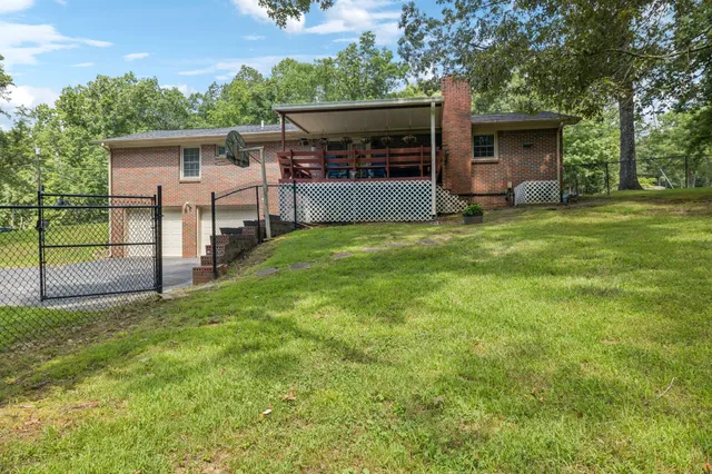 $339,999 | 106 Dogwood Circle, Waverly, TN 37185