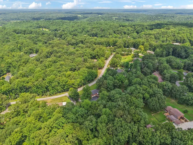 $339,999 | 106 Dogwood Circle, Waverly, TN 37185