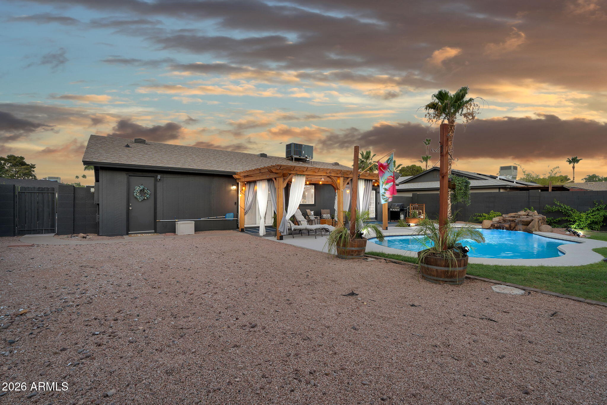 2512 South Evergreen Road Tempe, AZ 85282 - Photo 45 of 56 45-web-or-mls-2512 S Evergreen Rd-8