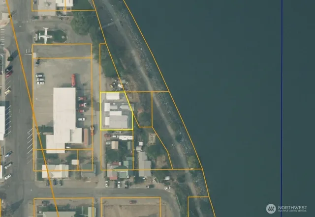 $349,000 | 106 1/2 East Indian Avenue, Brewster, WA 98812