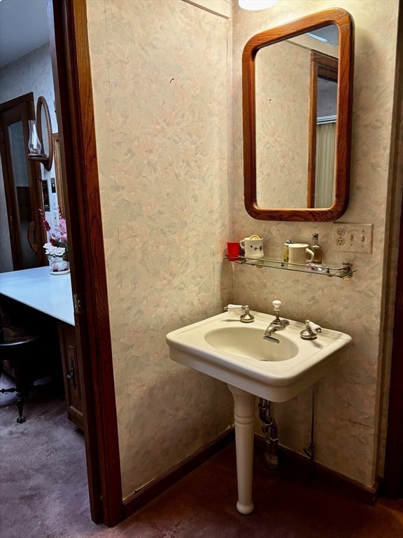 91 Daviston Street Springfield, MA 01108 - Photo 29 of 38