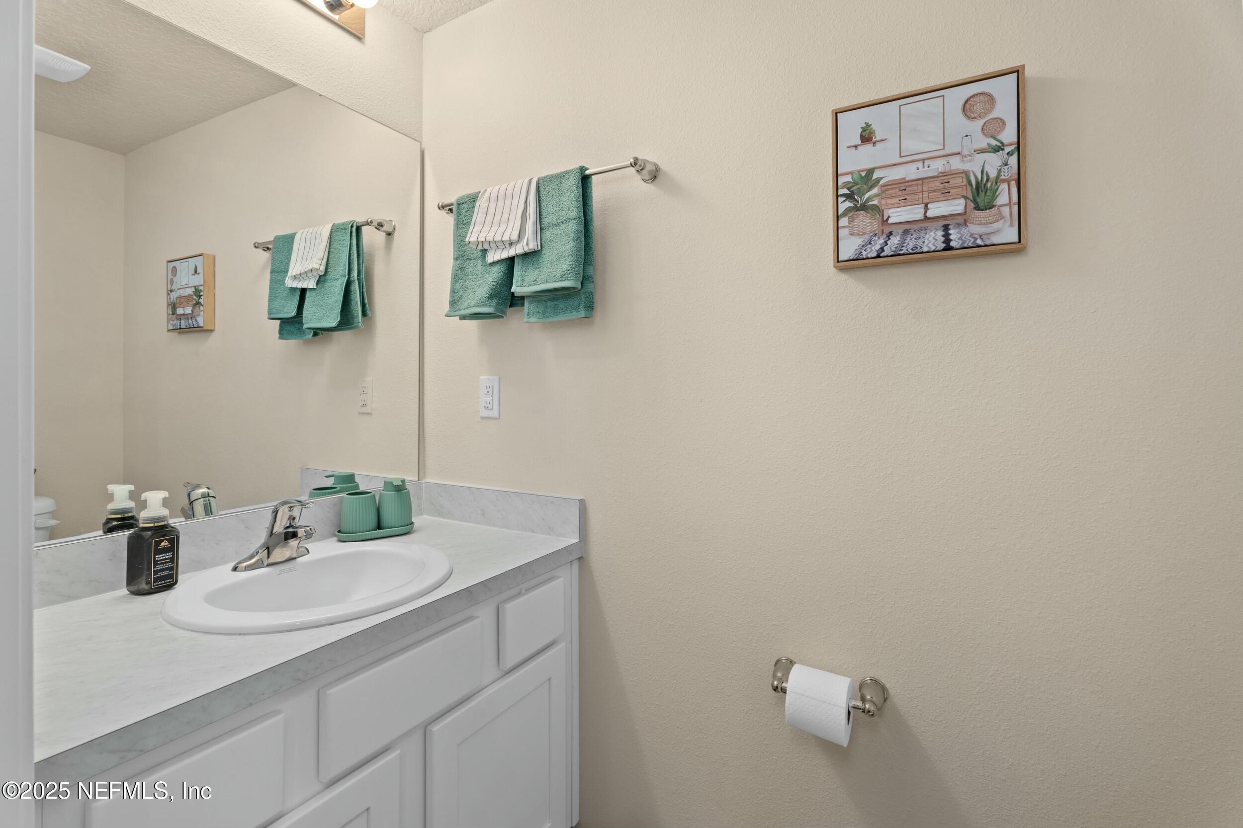 237 Aralia Lane Jacksonville, FL 32216 - Photo 14 of 25 tempImagecVA71e