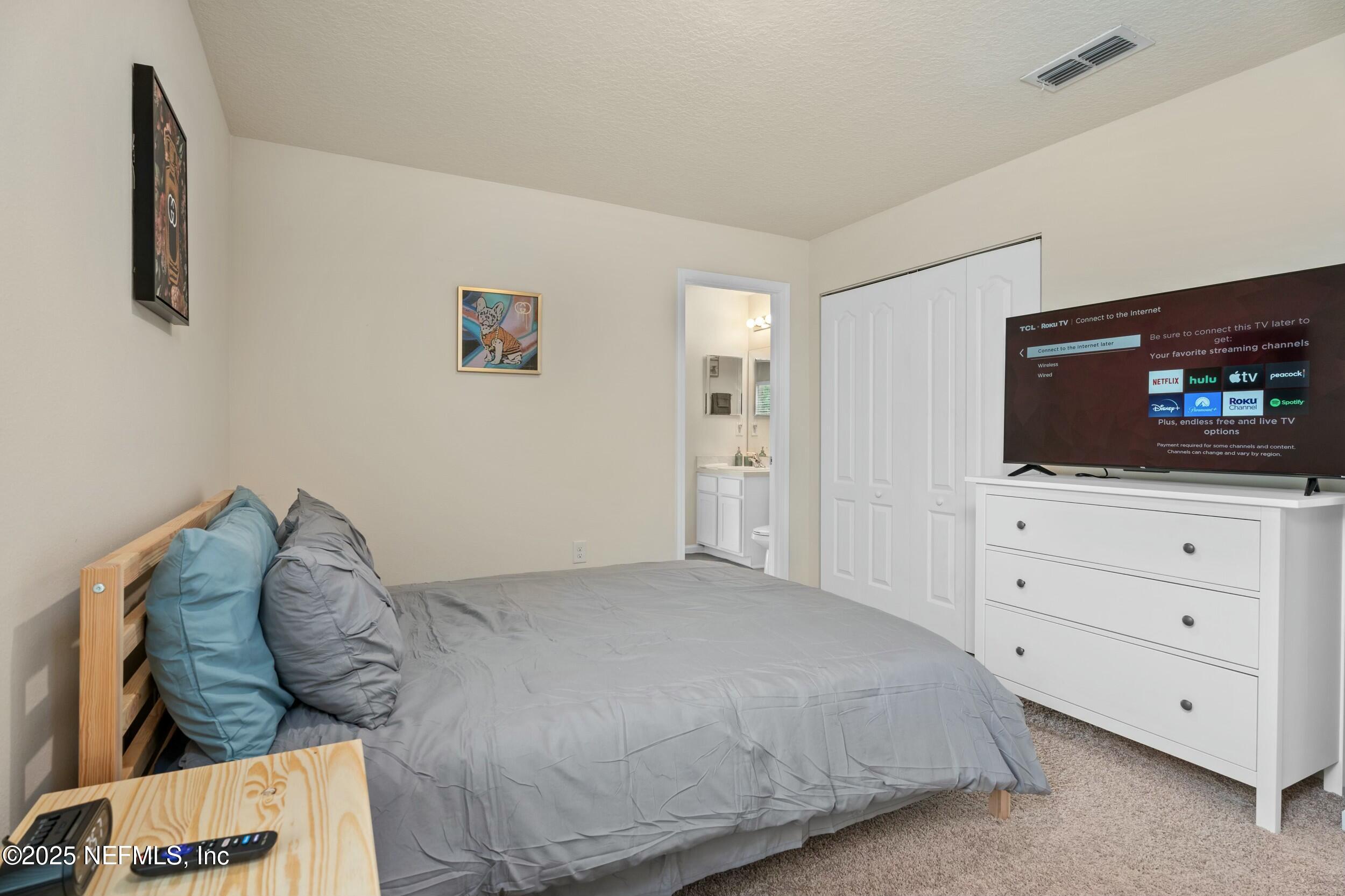 237 Aralia Lane Jacksonville, FL 32216 - Photo 20 of 25 tempImageCGJvzX