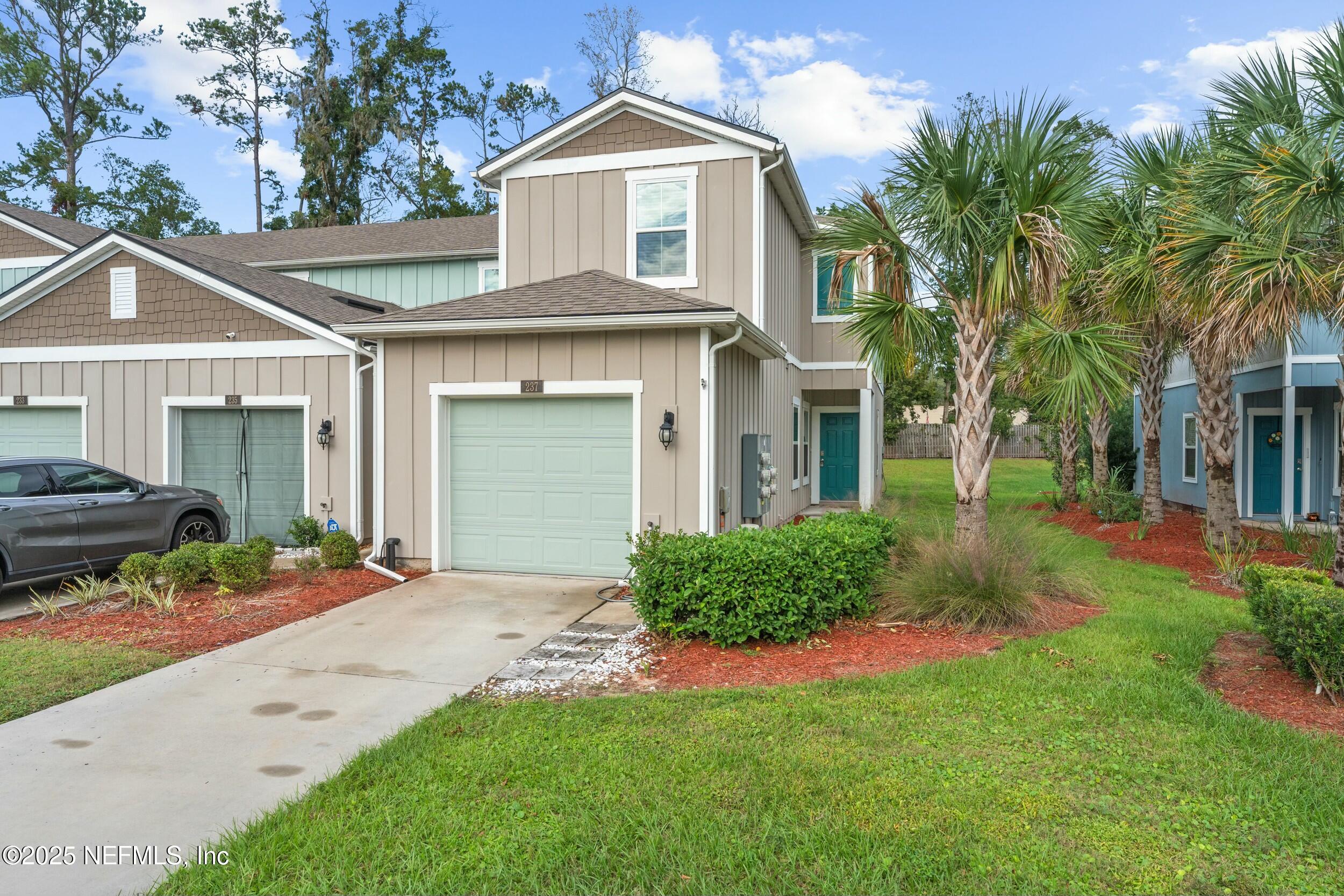 237 Aralia Lane Jacksonville, FL 32216 - Photo 2 of 25 tempImage8lxMYm