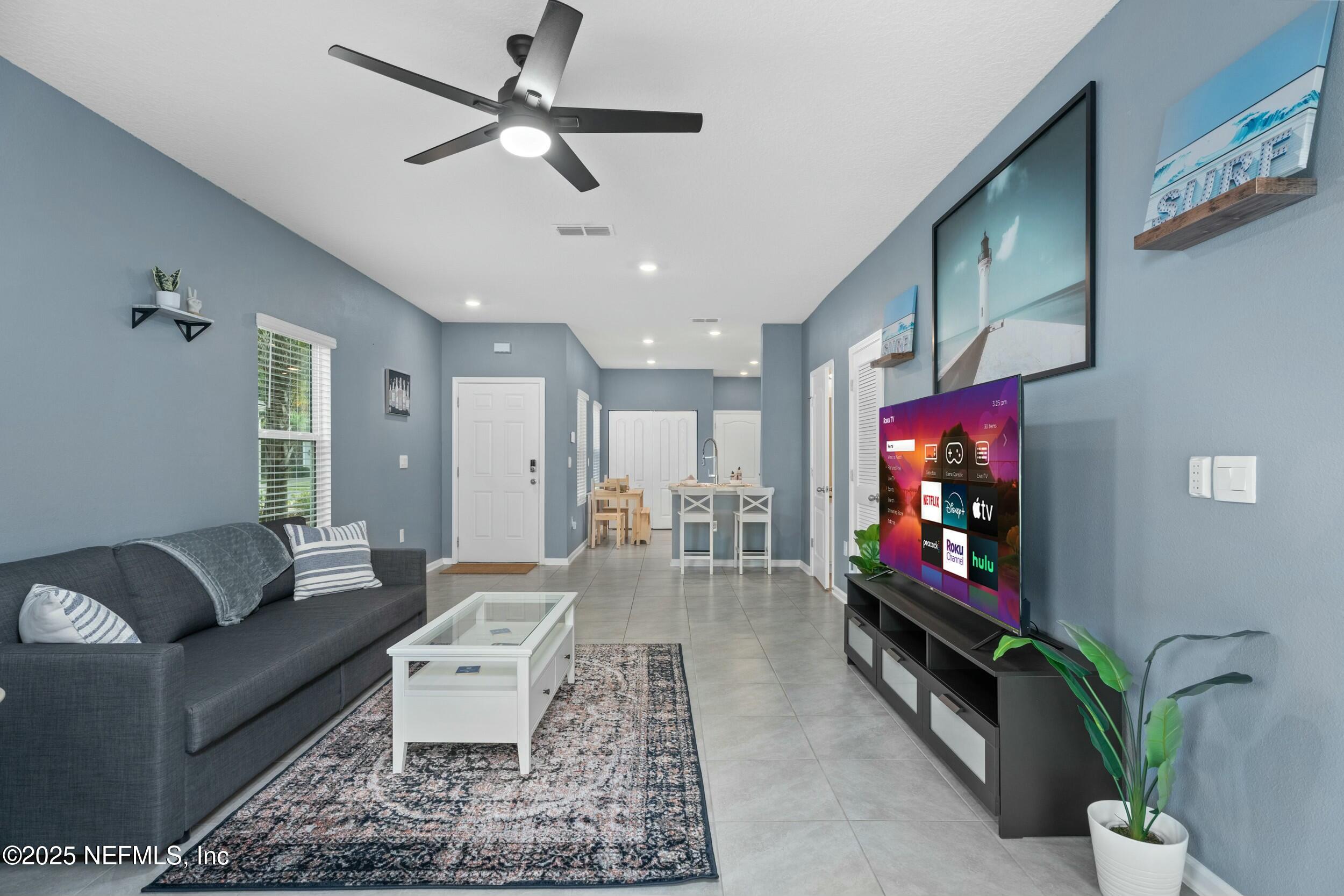 237 Aralia Lane Jacksonville, FL 32216 - Photo 6 of 25 tempImage578HCe