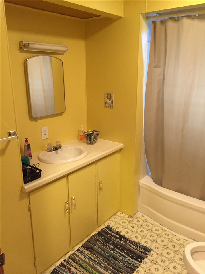 4129 Holiday Road Traverse City, MI 49686 - Photo 13 of 17 1818819-12.JPG