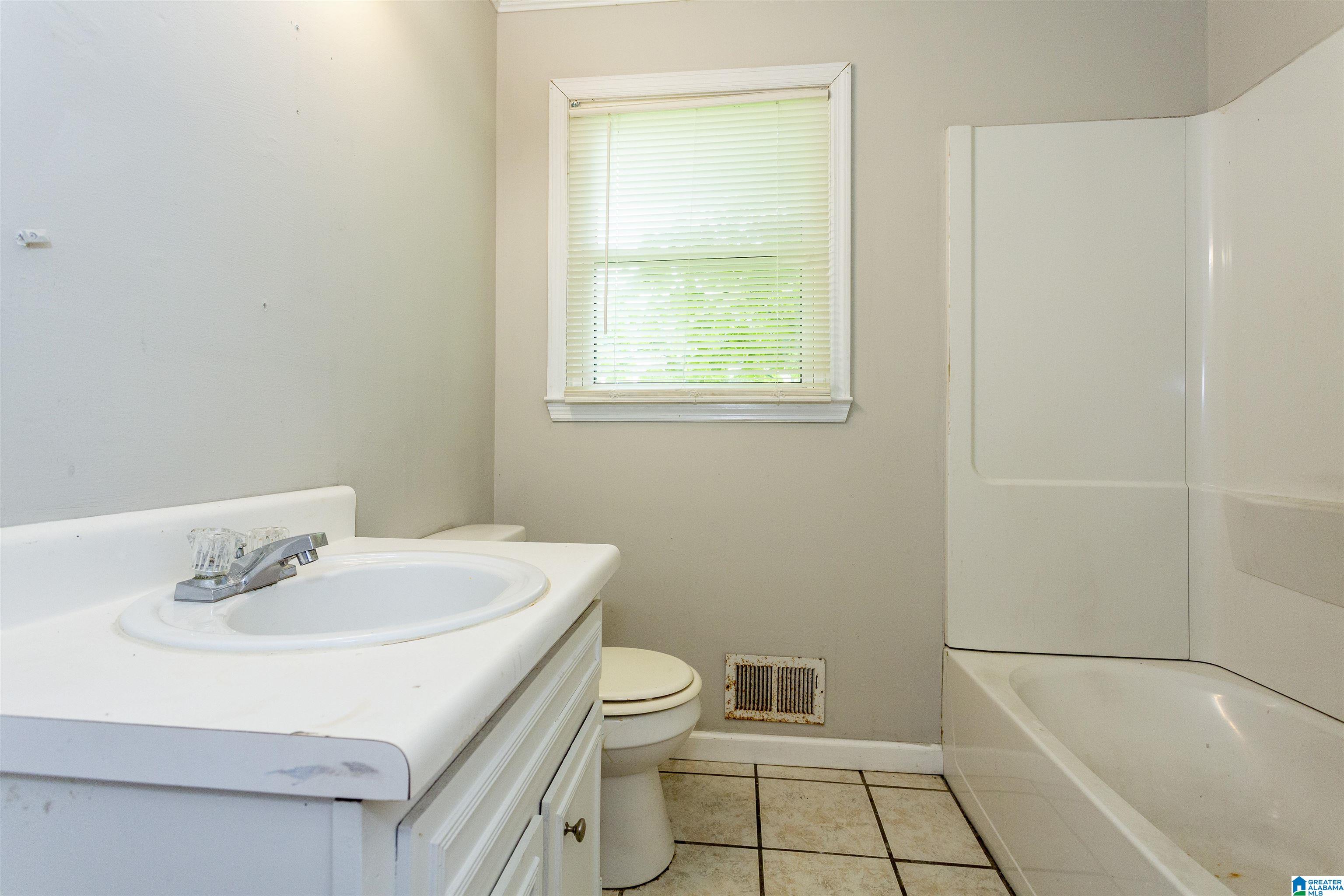 2417 Reed Road Northeast Birmingham, AL 35215 - Photo 27 of 36
