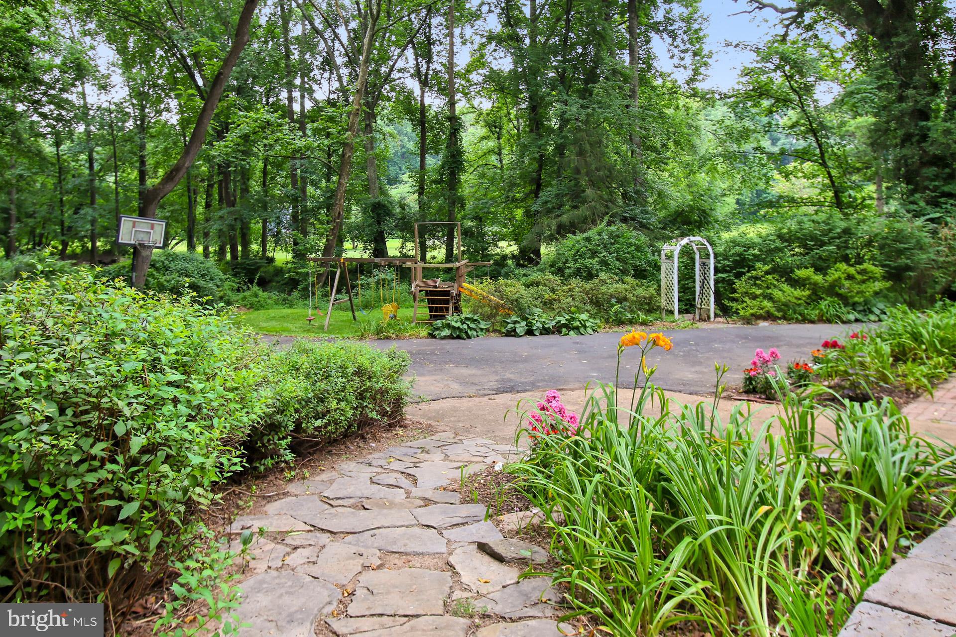 1431 Beulah Road Vienna, VA 22182 - Photo 47 of 52 Rear