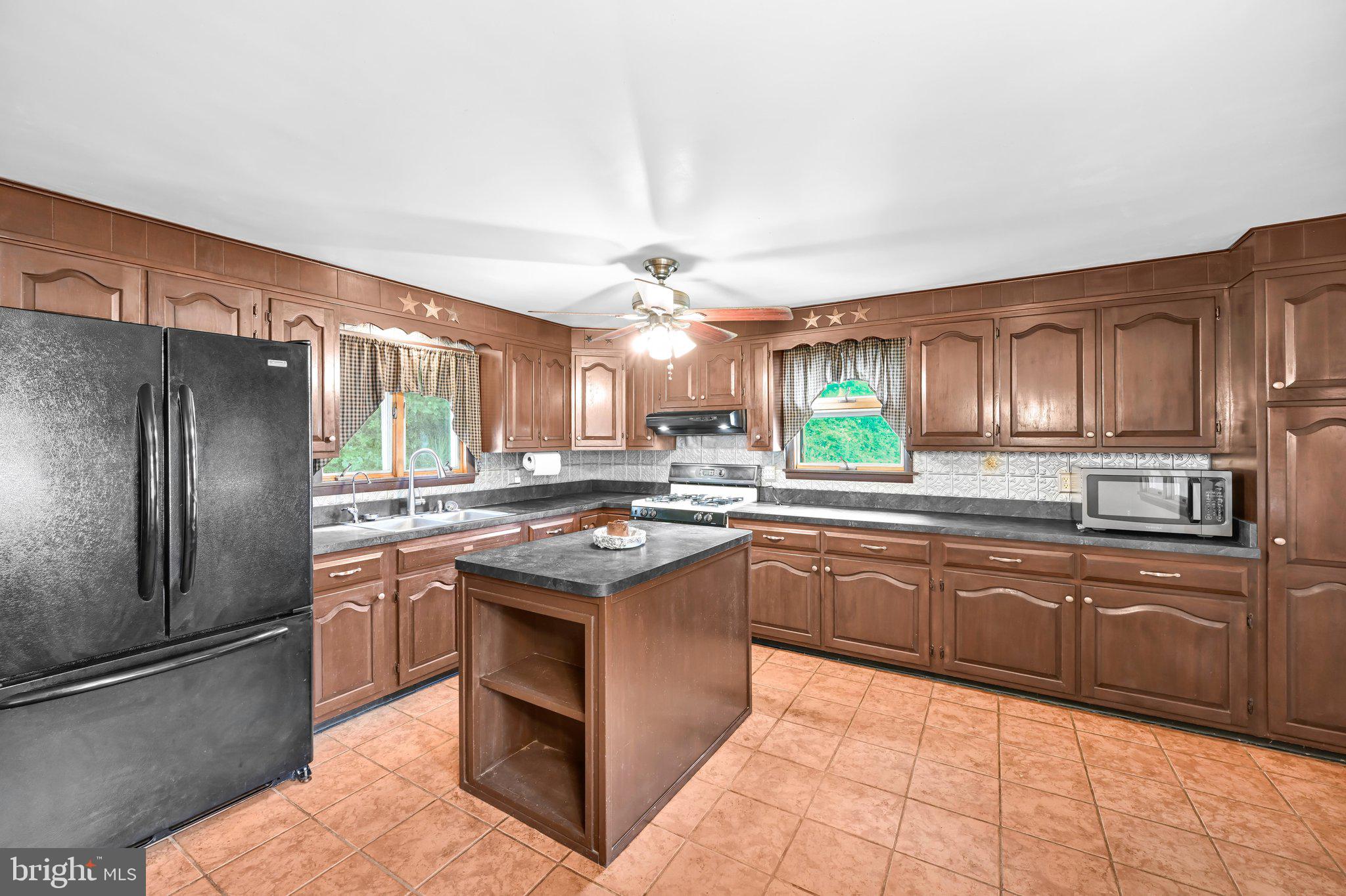 15 Rock Road Pine Grove, PA 17963 - Photo 10 of 57 Kitchen
