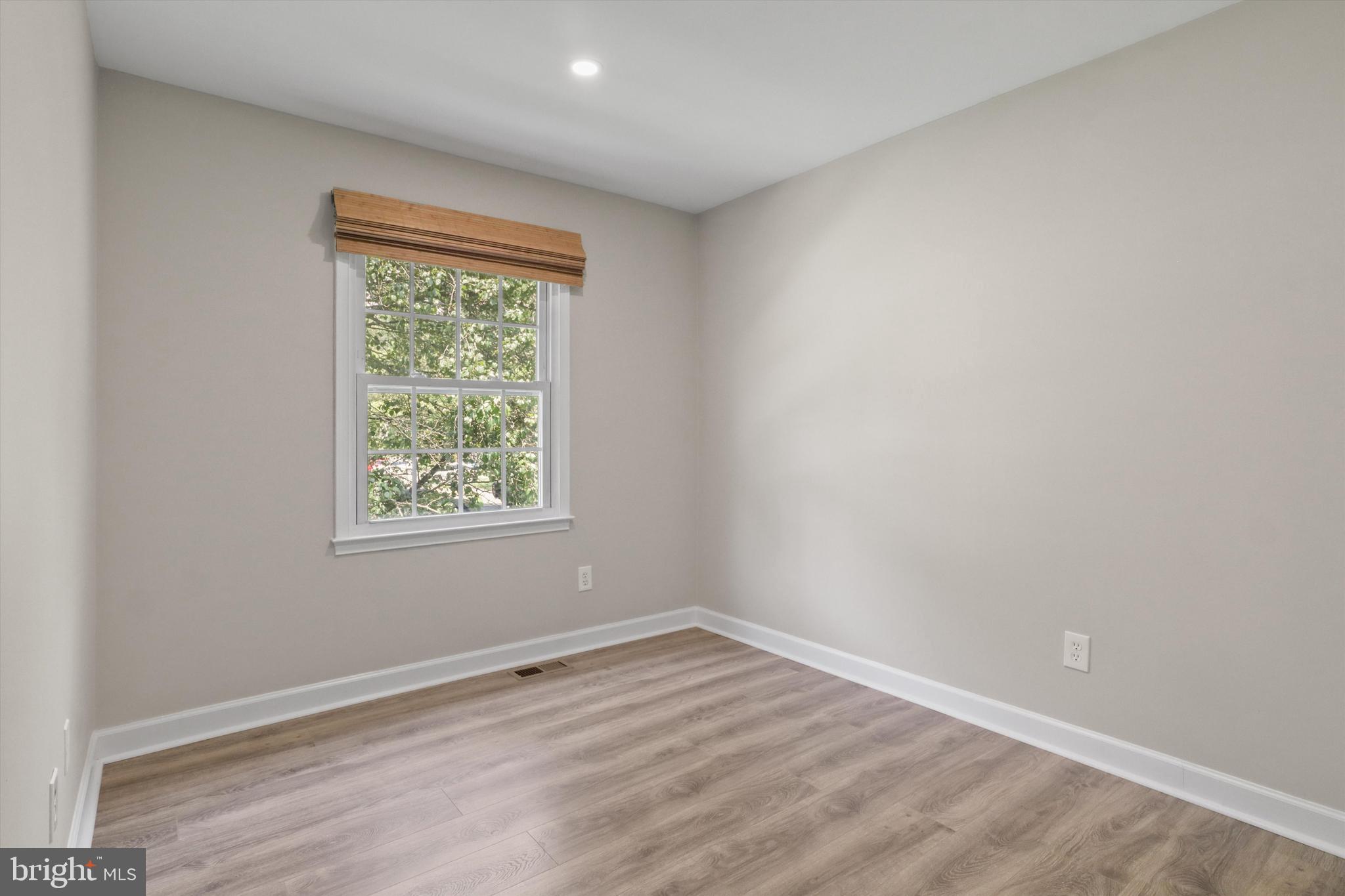 8583 Tyrolean Way Springfield, VA 22153 - Photo 14 of 27