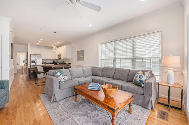 $999,000 | 126 West 2nd Street, Folly Beach, SC 29439