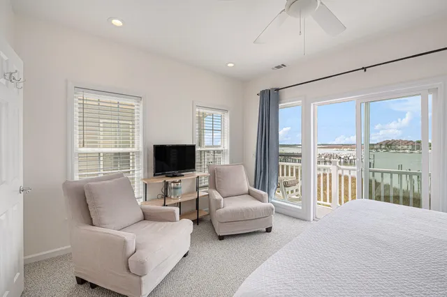 $999,000 | 126 West 2nd Street, Folly Beach, SC 29439