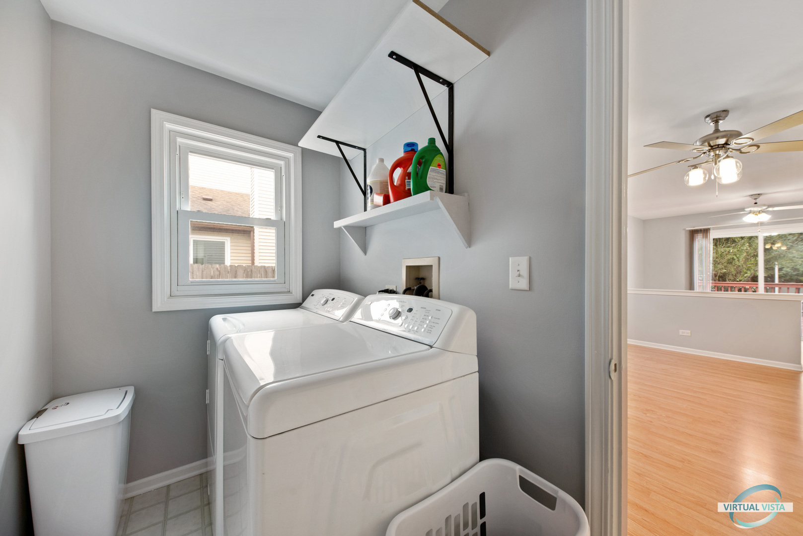 960 Millwood Drive Bartlett, IL 60103 - Photo 20 of 33 a utility room with dryer and washer