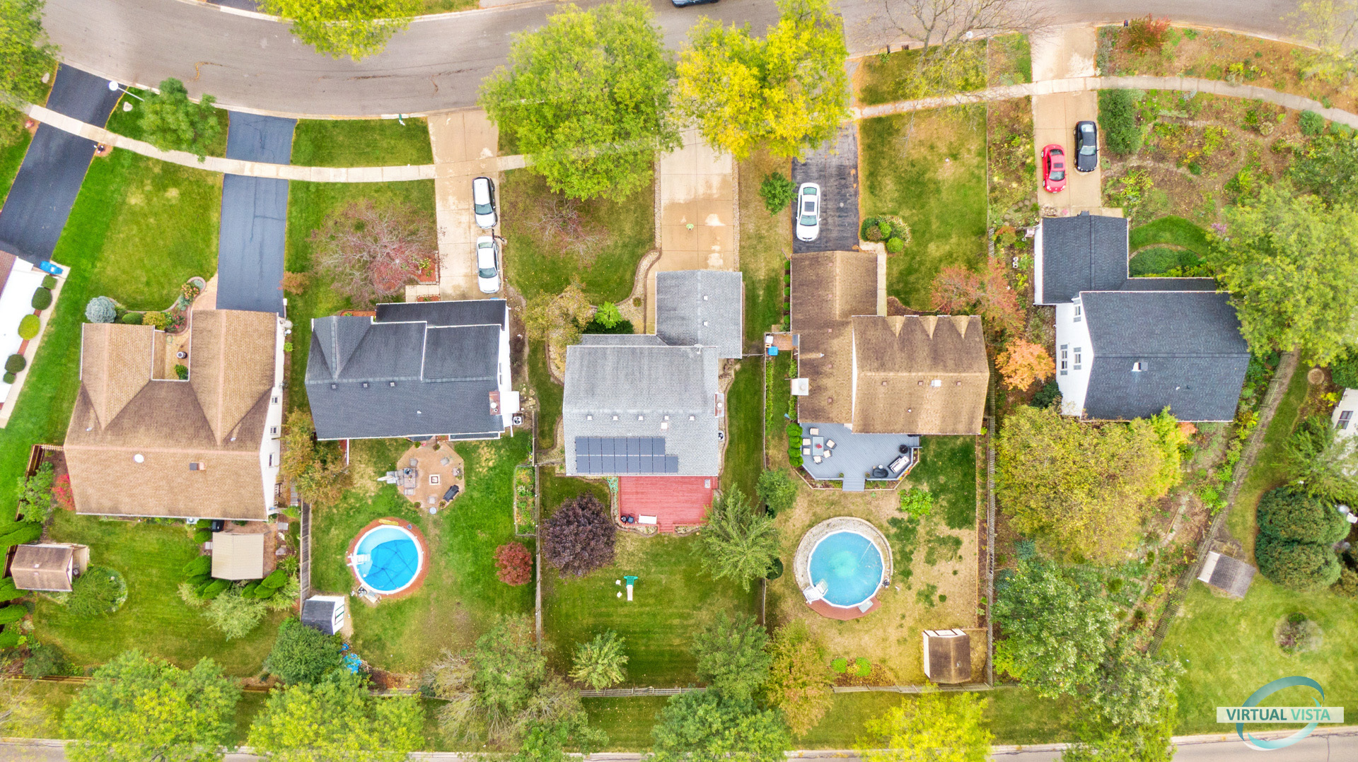 960 Millwood Drive Bartlett, IL 60103 - Photo 6 of 33 an aerial view of residential houses with yard