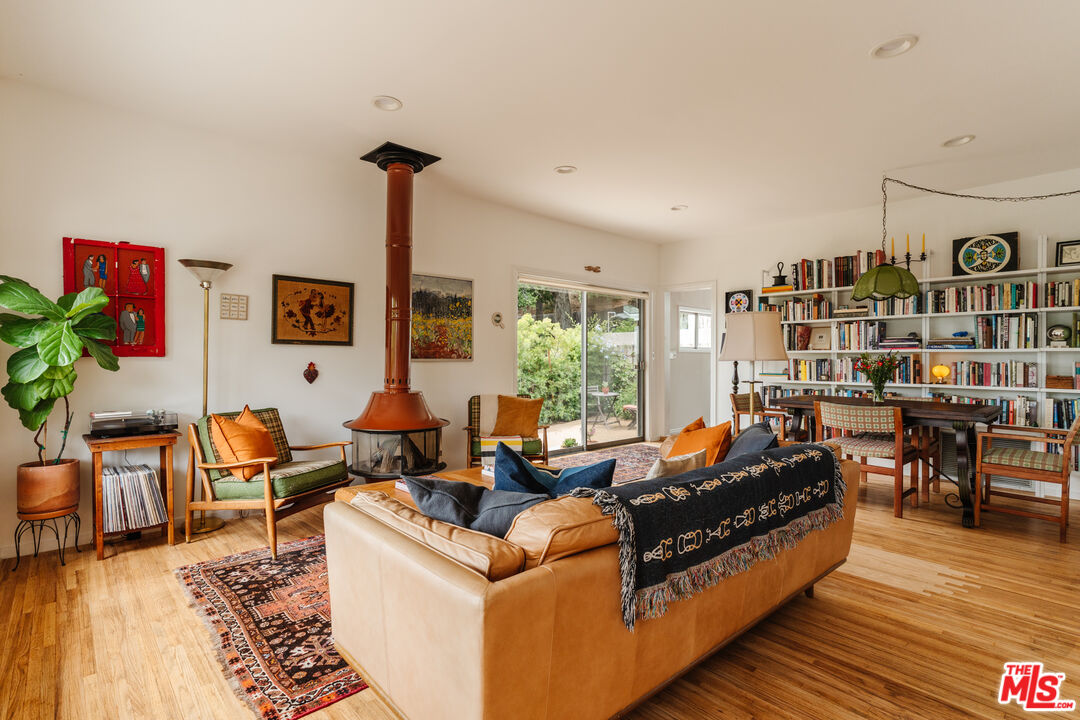 6457 Tokay Road Tujunga, CA 91042 - Photo 3 of 53 a living room with furniture and wooden floor