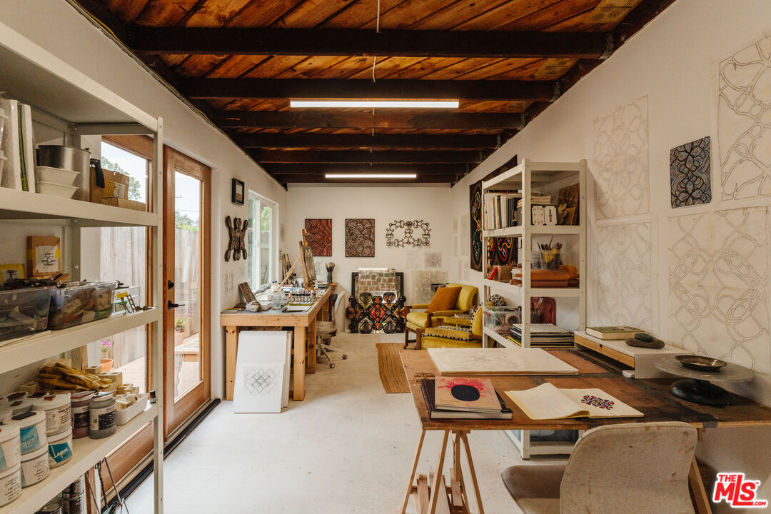 6457 Tokay Road Tujunga, CA 91042 - Photo 34 of 53 a city view with sitting space