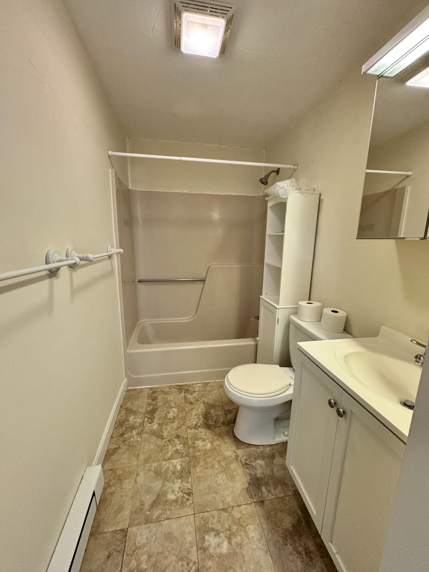 775 West Main Street, Unit 5 Hyannis, MA 02601 - Photo 15 of 20 IMG_5544