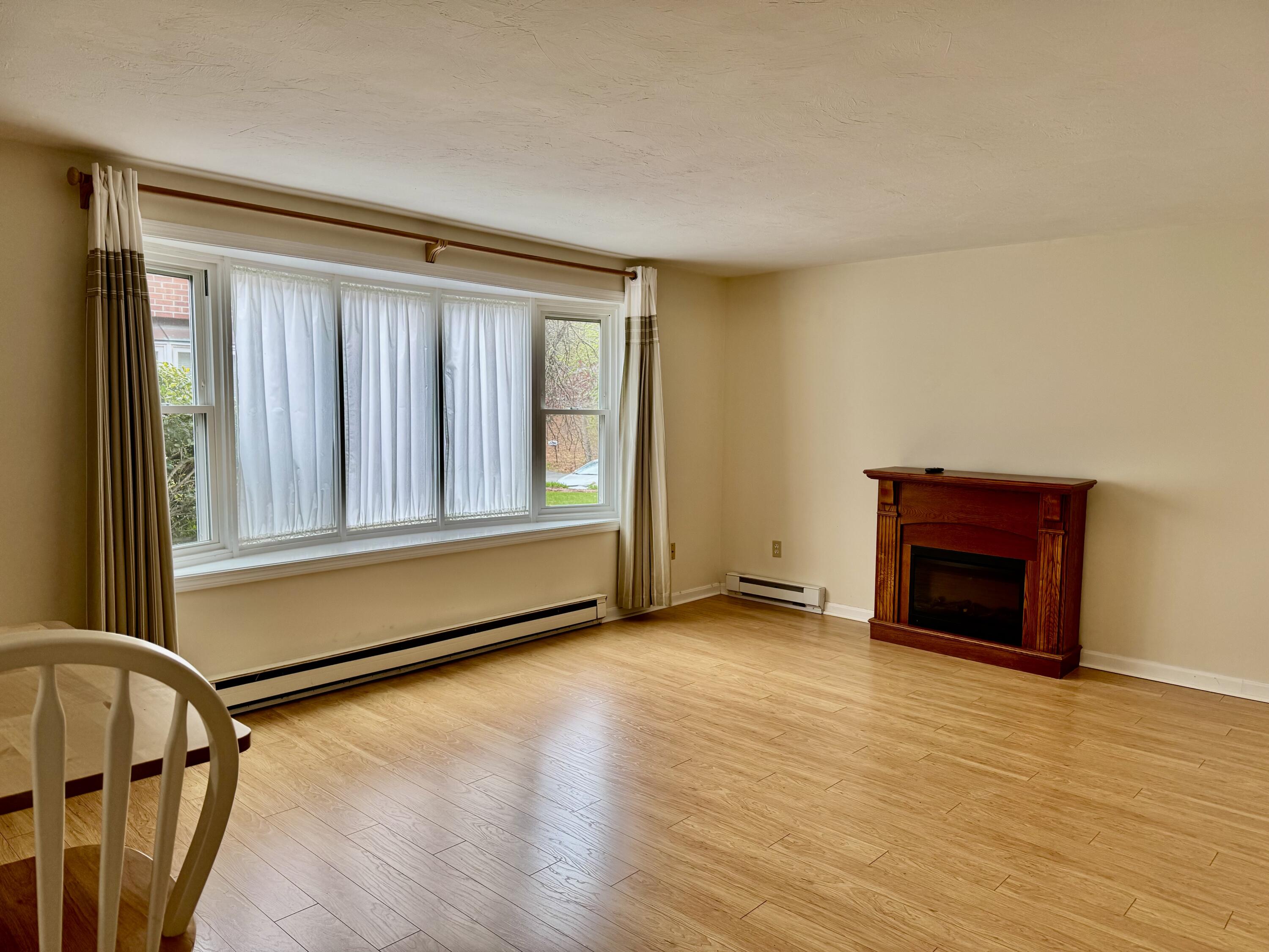 775 West Main Street, Unit 5 Hyannis, MA 02601 - Photo 4 of 20 IMG_5530