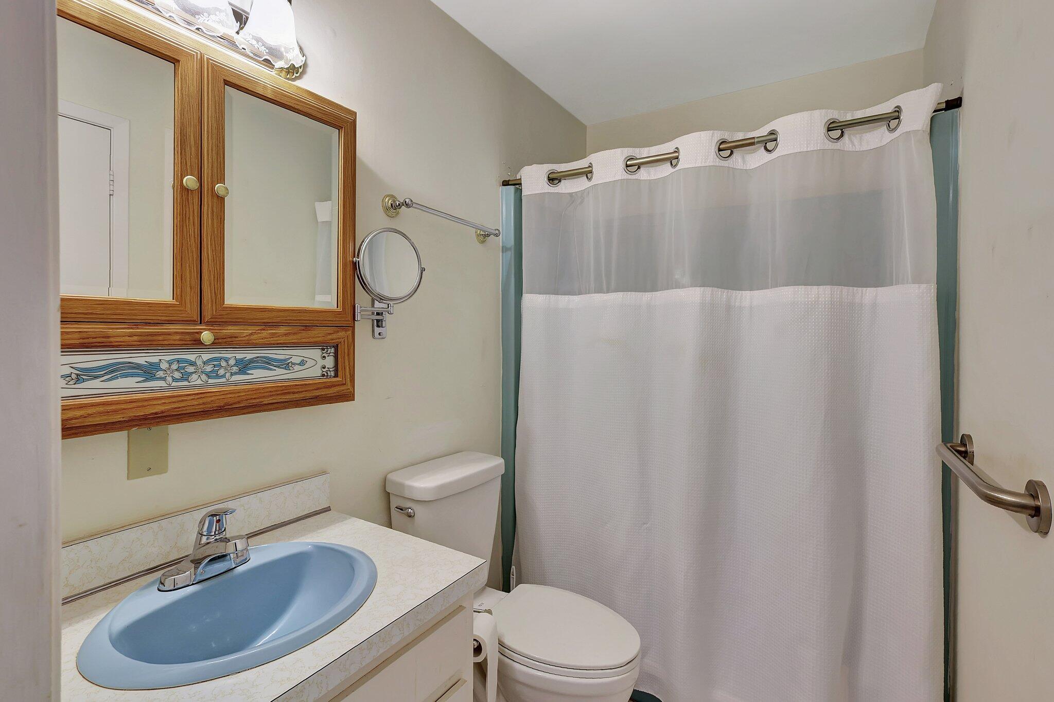 2109 Southeast Wayne Road, Unit 2109 Stuart, FL 34994 - Photo 16 of 37 25-web-or-mls-5P1A3779