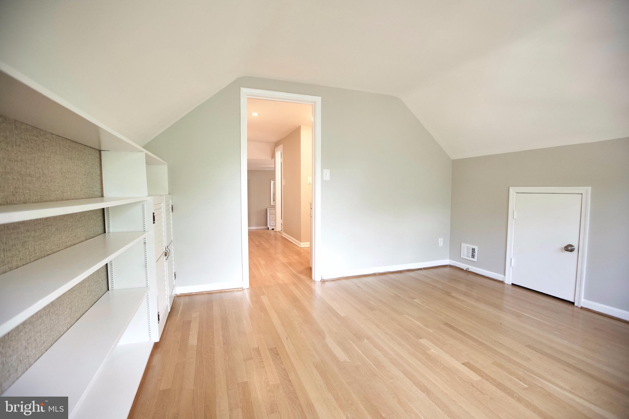 6925 Old Stage Road North Bethesda, MD 20852 - Photo 22 of 31 Office/Bonus room off master