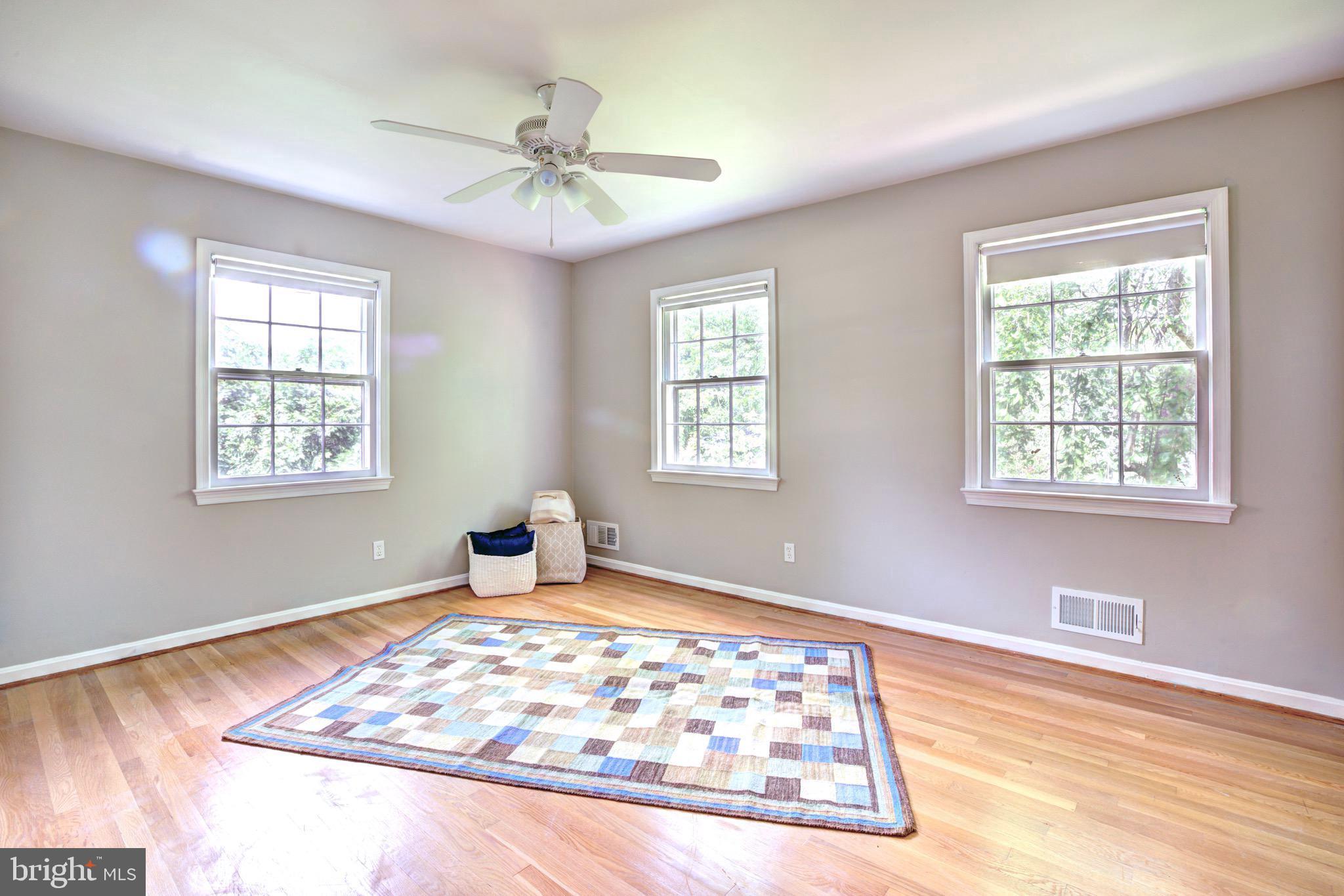 6925 Old Stage Road North Bethesda, MD 20852 - Photo 23 of 31 3rd bedroom