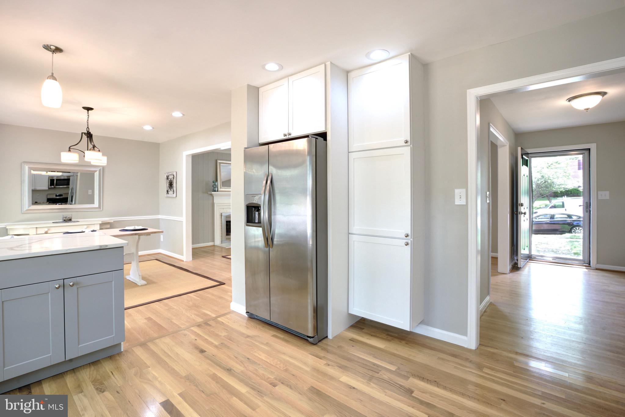 6925 Old Stage Road North Bethesda, MD 20852 - Photo 4 of 31 Open Kitchen into dining room