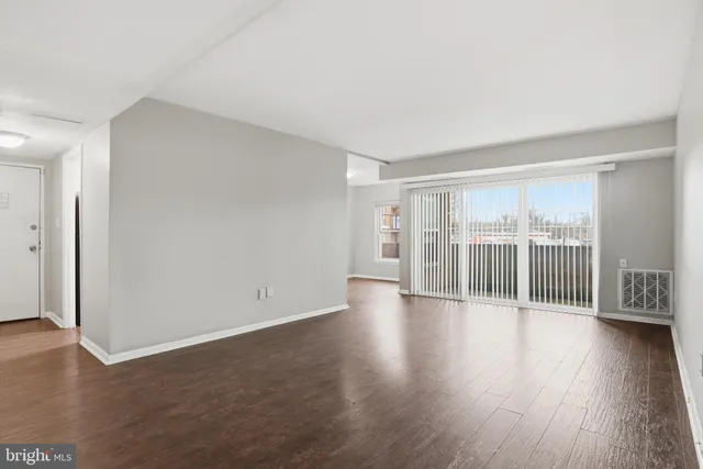 $1,800 | 3811 St Barnabas Road, Unit T1, Suitland, MD 20746