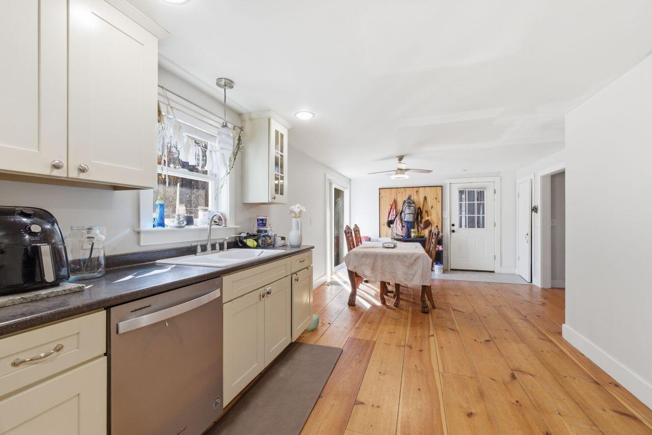 93 Woodland Road Windham, ME 04062 - Photo 22 of 39 3G0A2331