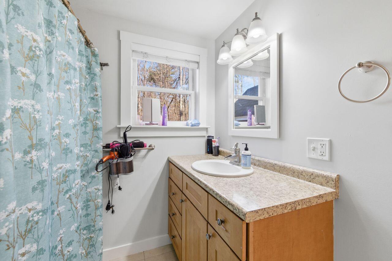 93 Woodland Road Windham, ME 04062 - Photo 28 of 39 3G0A2355