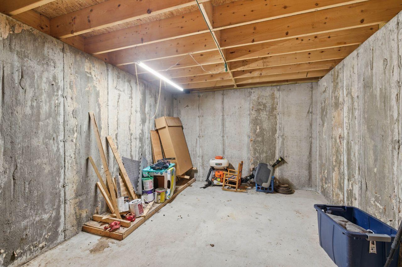 93 Woodland Road Windham, ME 04062 - Photo 3 of 39 3G0A2430