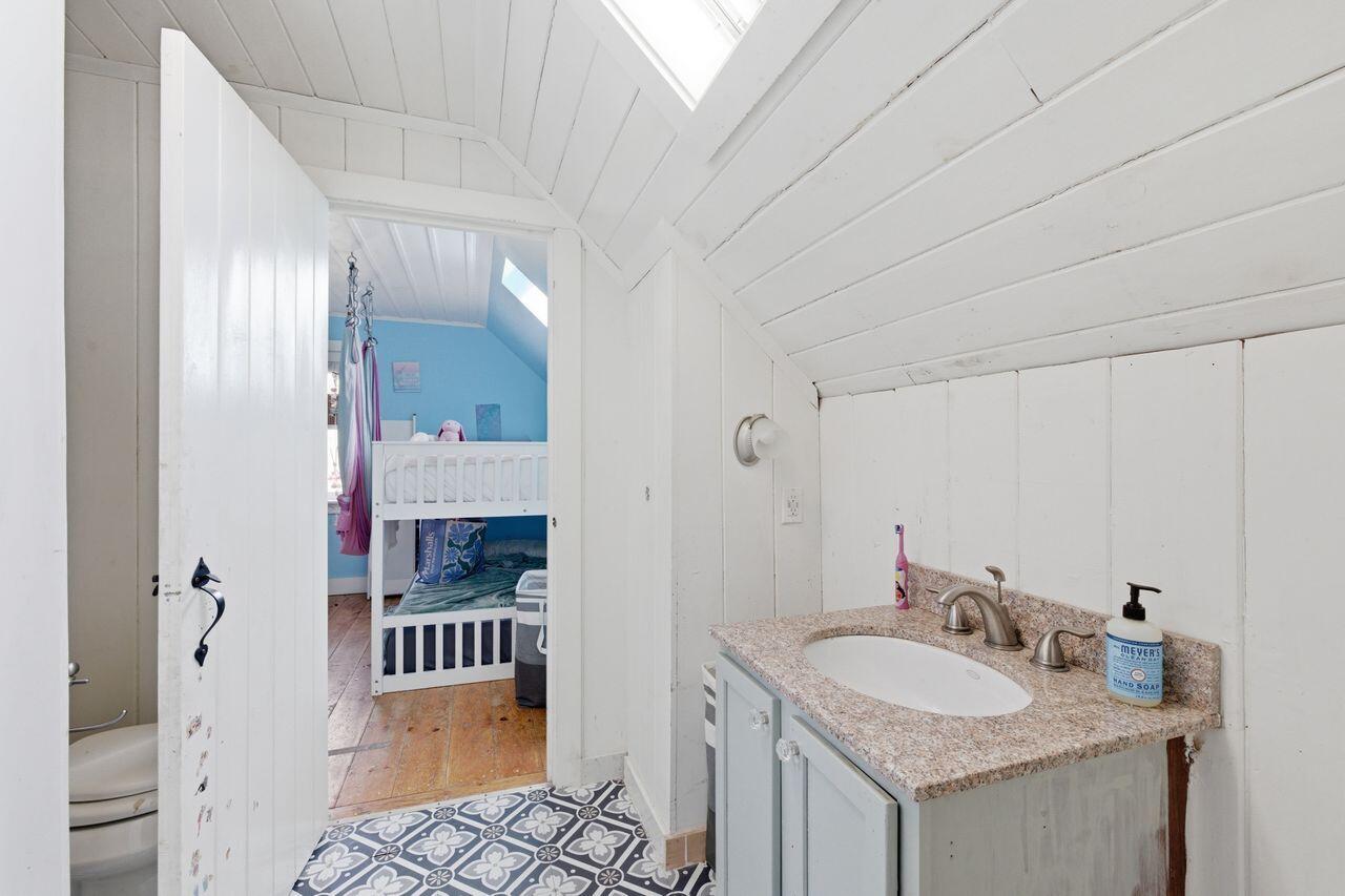 93 Woodland Road Windham, ME 04062 - Photo 37 of 39 3G0A2388