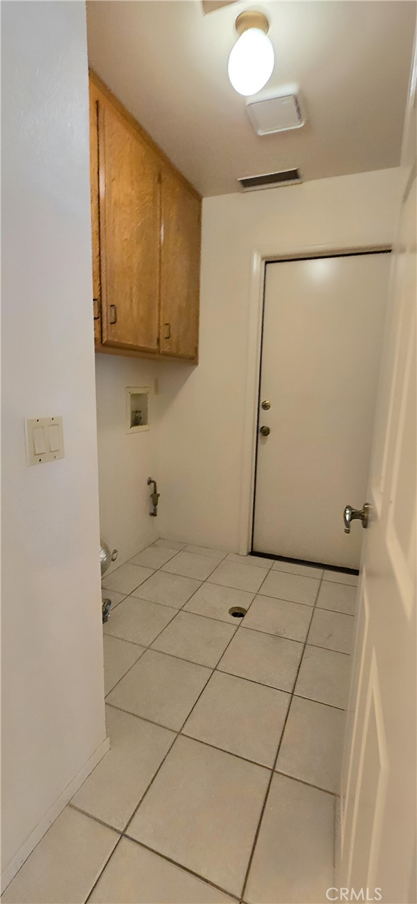 1101 North Heritage Drive Ridgecrest, CA 93555 - Photo 29 of 47 Laundry Area