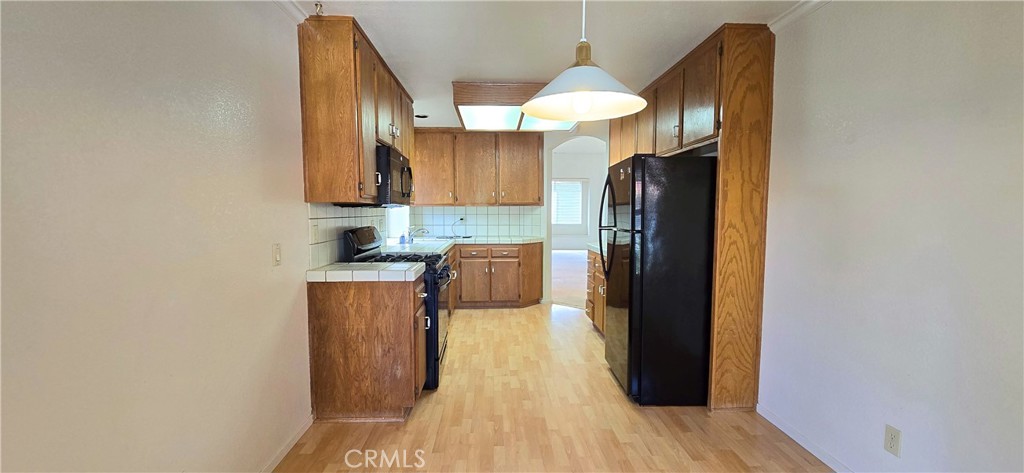 1101 North Heritage Drive Ridgecrest, CA 93555 - Photo 9 of 47 Kitchen View