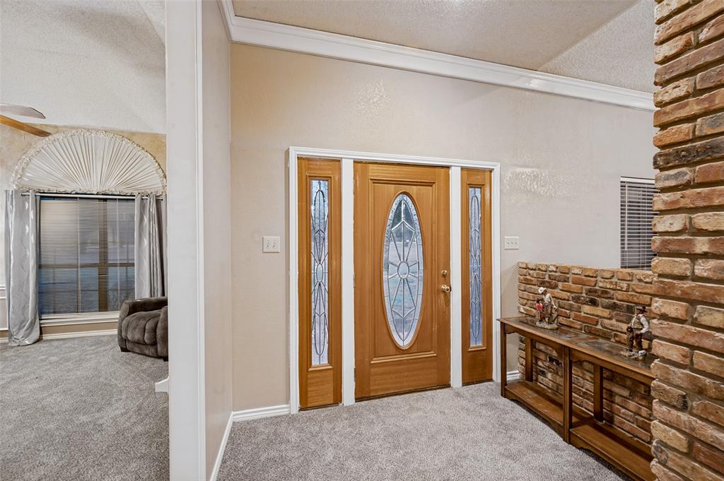611 Combine Road Seagoville, TX 75159 - Photo 9 of 36 Gallery Image 9