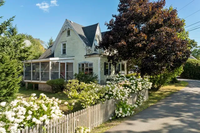 $395,000 | 24 Barlow Hill Road, Boothbay, ME 04544