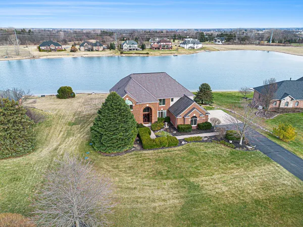 $849,900 | 9187 Mirage Lake Drive, Milan, MI 48160