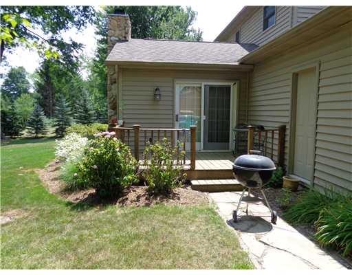 723 Tanglewood Road Hermitage, PA 16148 - Photo 16 of 18 Patio/Deck.