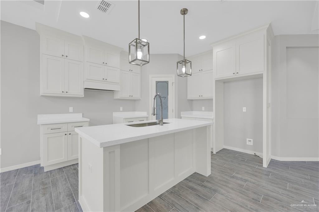 429 Serg Loop Alamo, TX 78516 - Photo 4 of 18