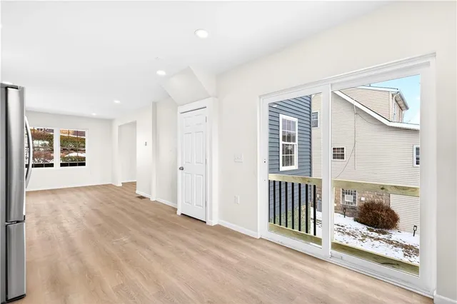 $2,200 | 3 Pioneer Avenue, Pittsburgh, PA 15229