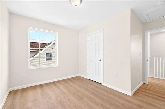 $2,200 | 3 Pioneer Avenue, Pittsburgh, PA 15229