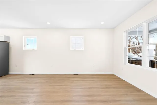 $2,200 | 3 Pioneer Avenue, Pittsburgh, PA 15229