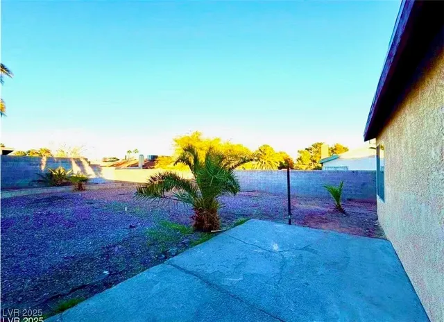 $1,795 | 7006 Cheerful Circle, Las Vegas, NV 89147
