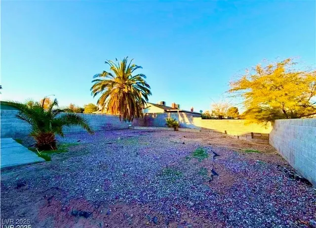 $1,795 | 7006 Cheerful Circle, Las Vegas, NV 89147